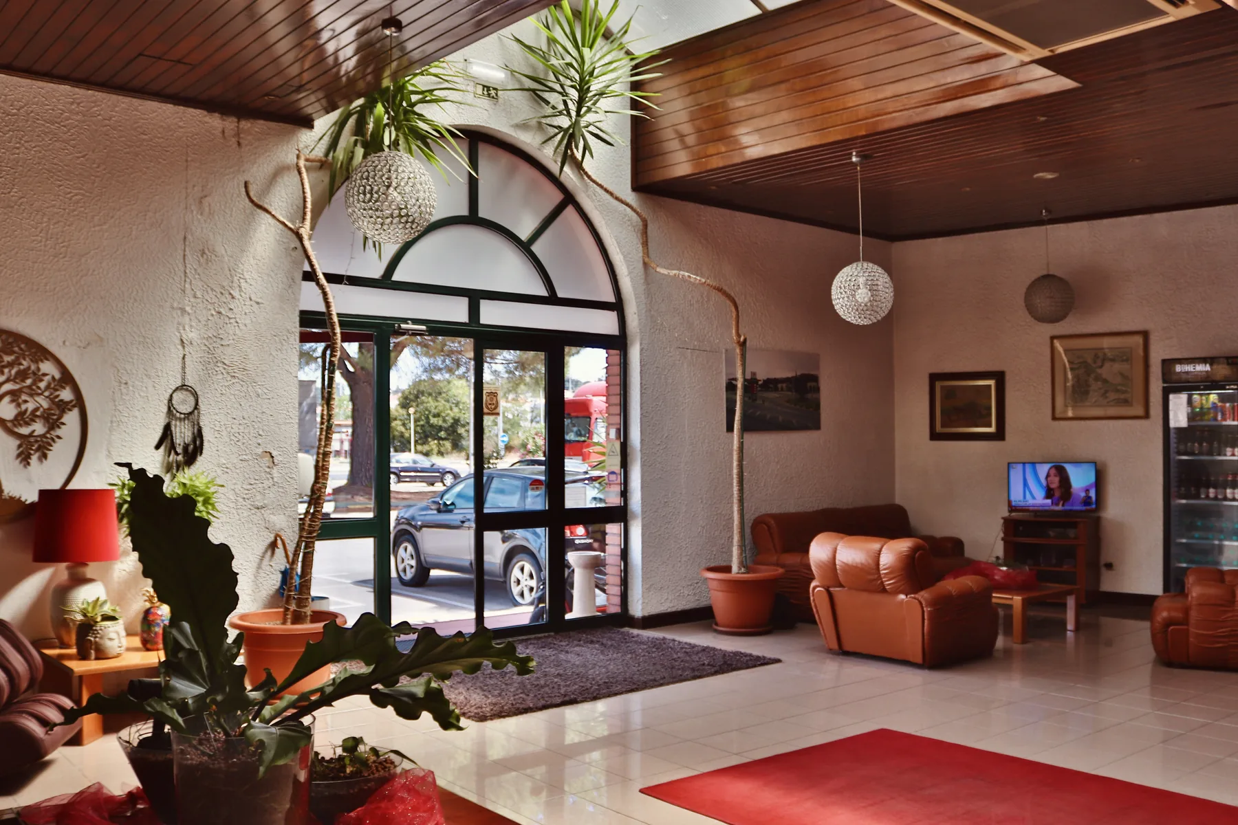 Receção espaçosa do Ouro Hotel
